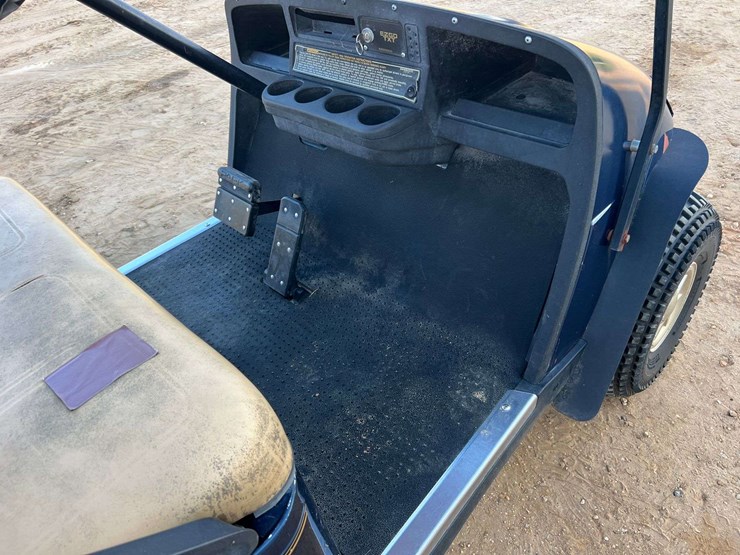 e-z-go-txt-electric-golf-cart-custom-lifted-image-11