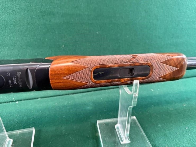 remington-mdl.3200-special-trap-12ga-shotgun-image-10