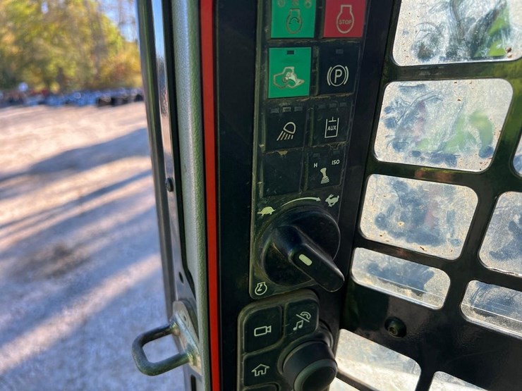 2022-bobcat-t66-image-20