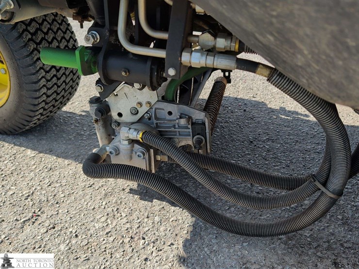 2015-john-deere-2500-image-31