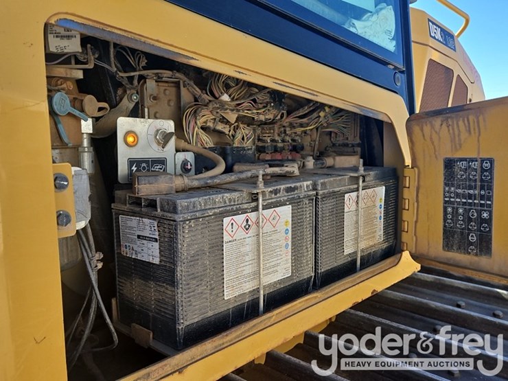 2018-caterpillar-d5k-image-34