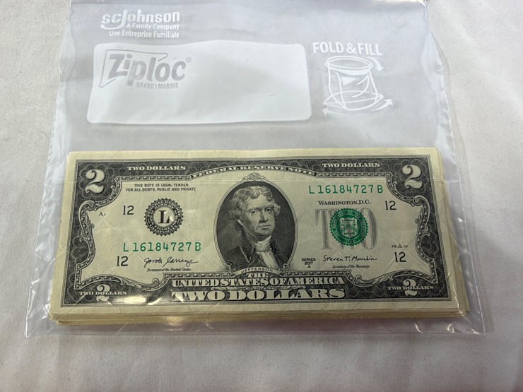 #40129-•-(40)-2017-uncirculated-two-dollar-bills-image-3