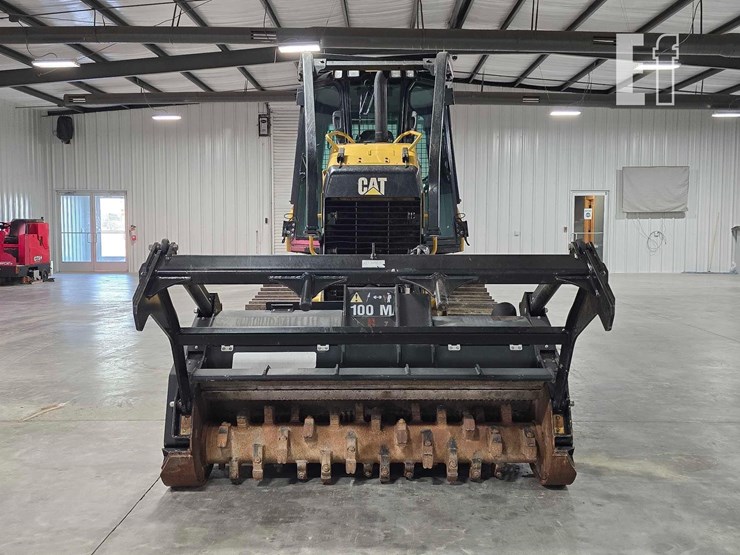 2020-caterpillar-d3k2-xl-image-7