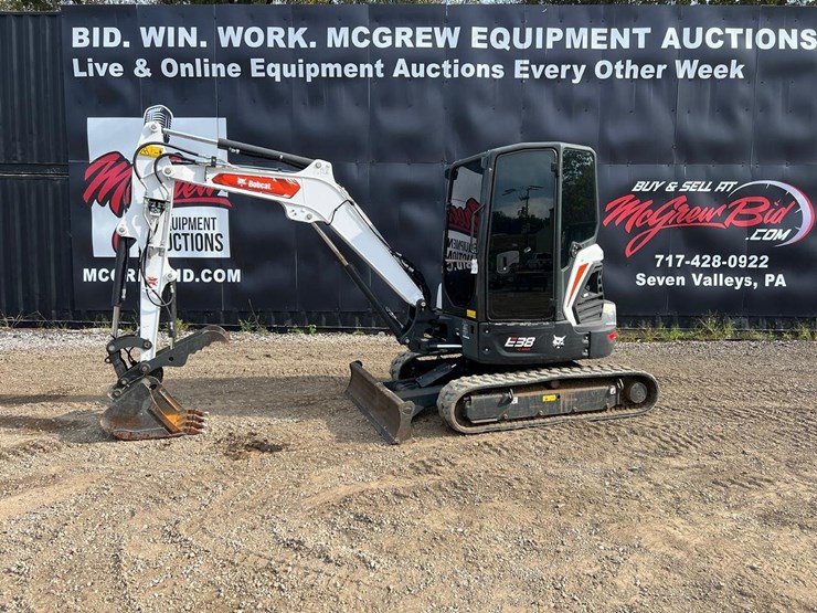 2024-bobcat-e38-image-1