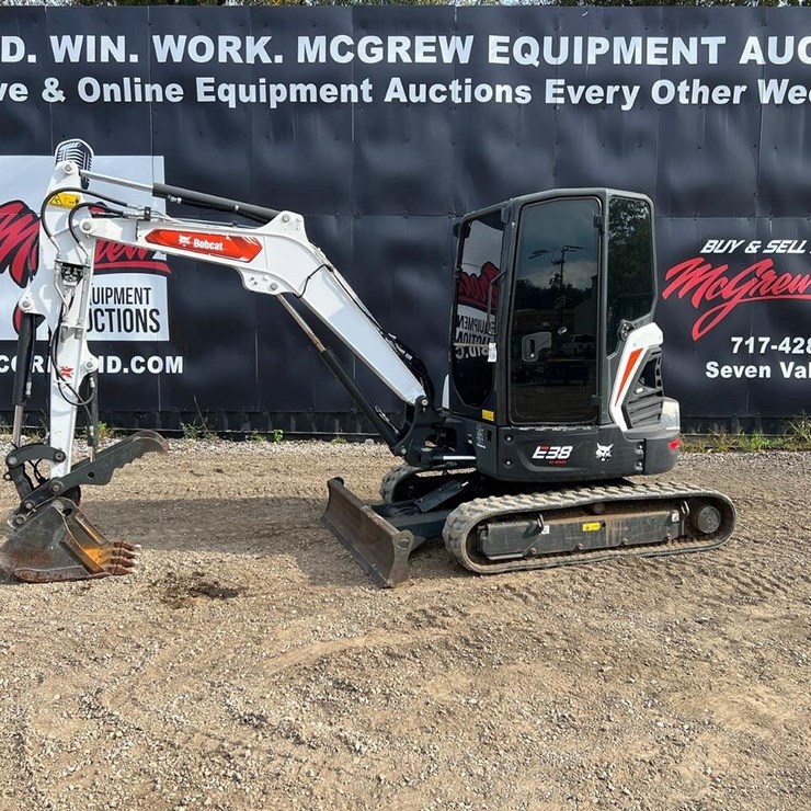 2024 BOBCAT E38