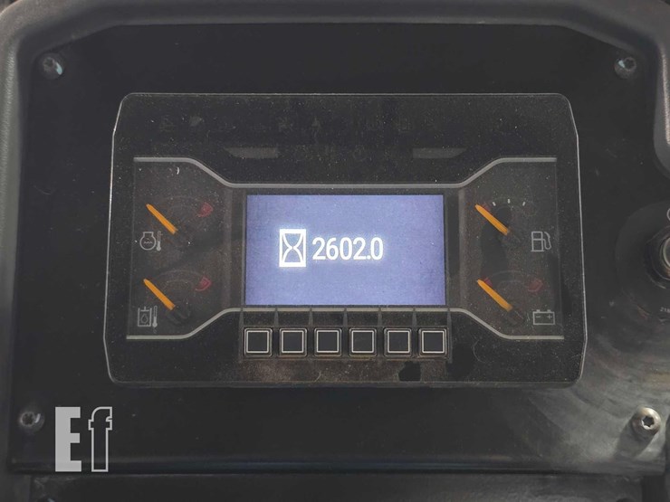 2023-caterpillar-d1-image-17