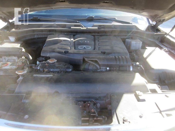 2015-infiniti-qx80-image-5
