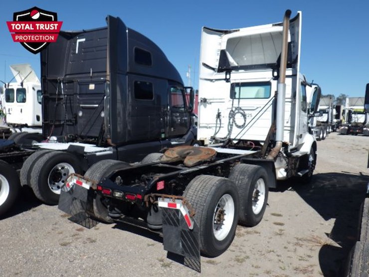 2020-volvo-vnr300-image-7