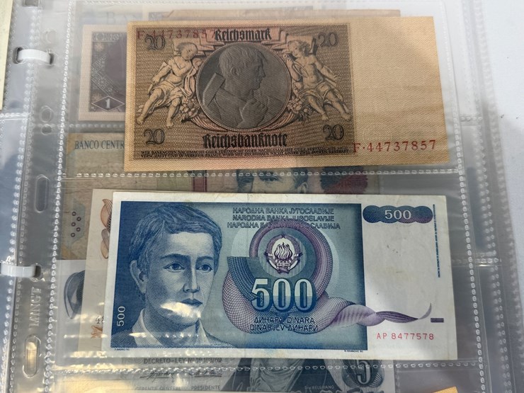 #40307-•-foreign-currency-bank-notes-image-77