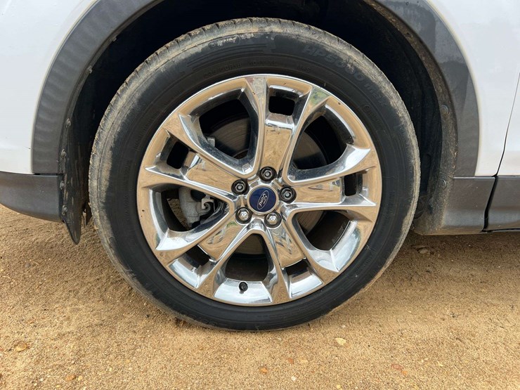 2014-ford-escape-se-image-32