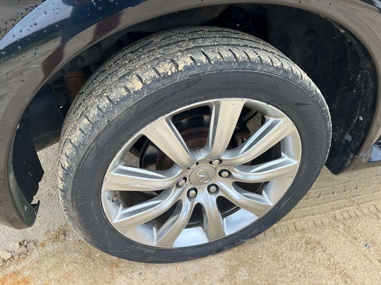 2012-infiniti-qx56-image-27