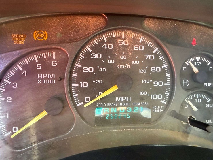 2000-chevrolet-silverado-1500-image-34