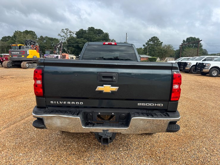 2019-chevrolet-2500-image-4
