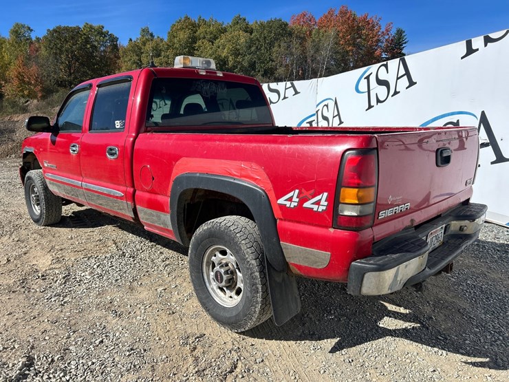 2004-gmc-2500hd-image-3