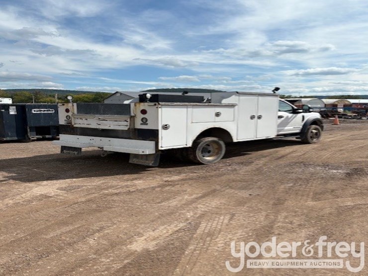 2020-ford-f450-image-3