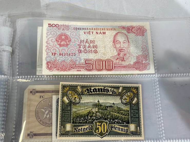 #40307-•-foreign-currency-bank-notes-image-166