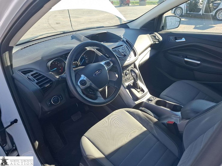 2016-ford-escape-image-10