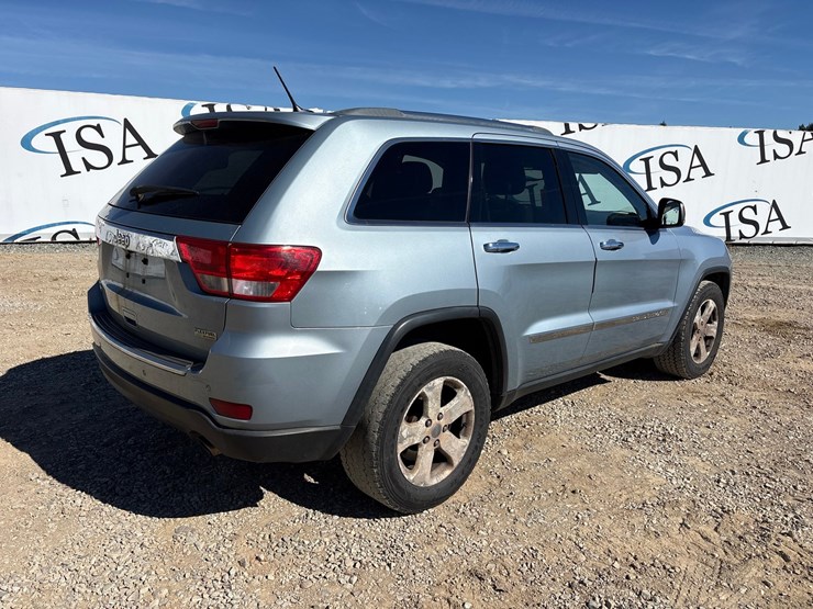 2012-jeep-grand-cherokee-image-5
