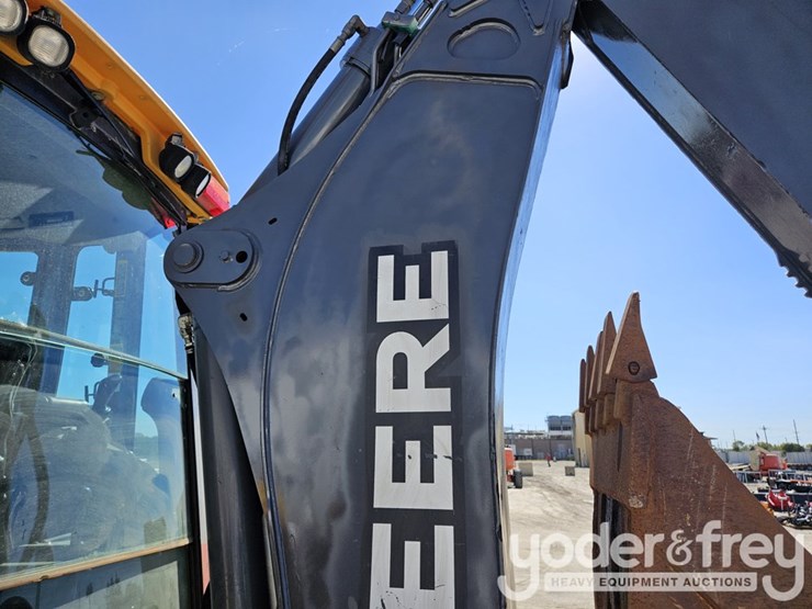 2013-deere-310k-image-24