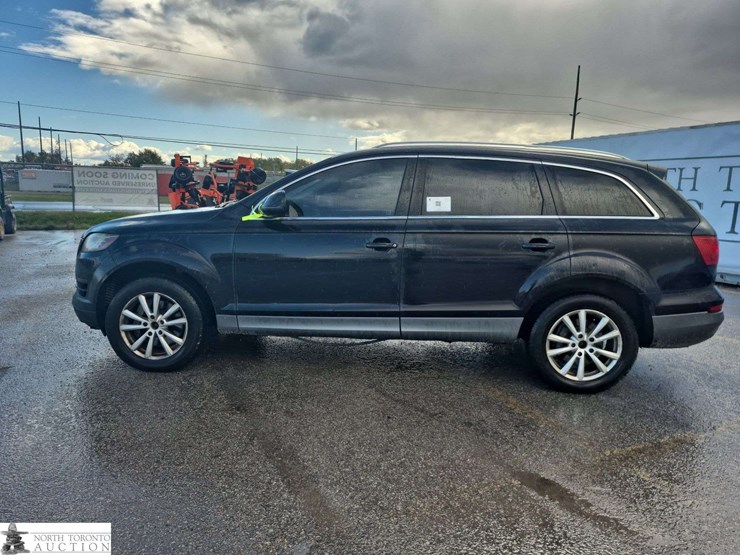 2011-audi-q7-image-8