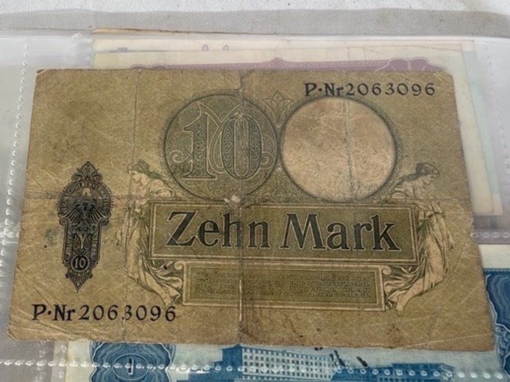 #40311-•-foreign-currency-bank-notes-image-134