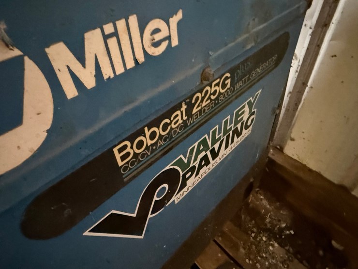 miller-bobcat-225g-image-6