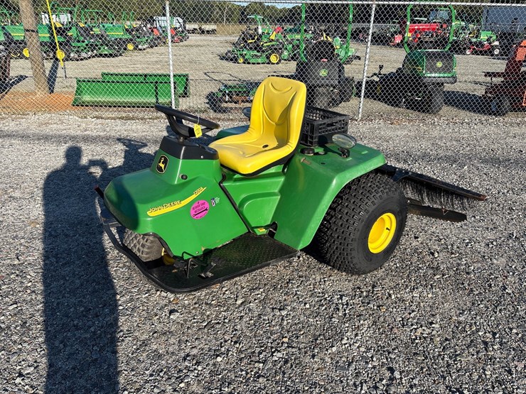 2018-john-deere-2018-image-1