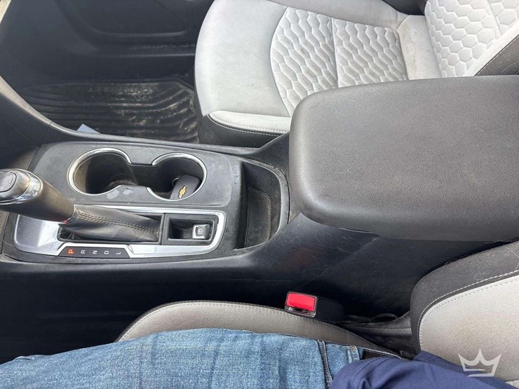 2019-chevrolet-equinox-image-16