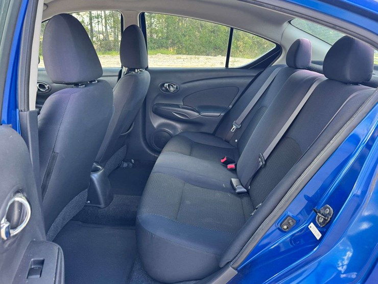 2013-nissan-versa-sv-4dr-sedan---140,734-miles-image-17