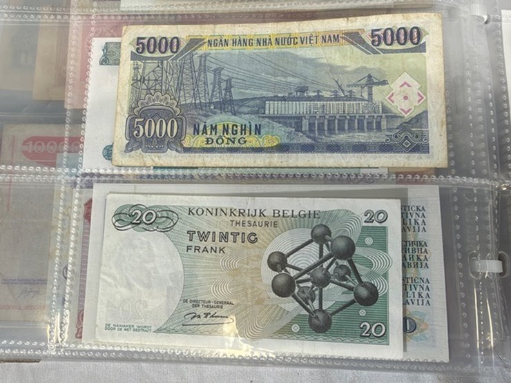 #40308-•-foreign-currency-bank-notes-image-109