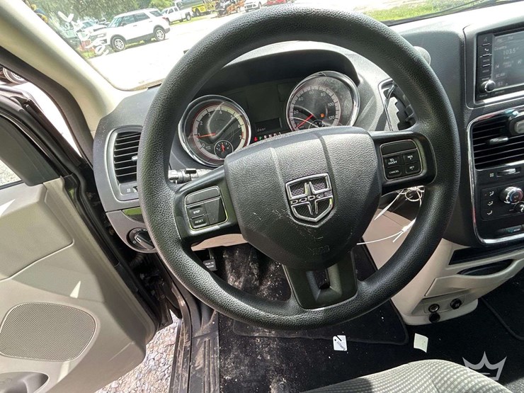 2020-dodge-grand-caravan-image-14