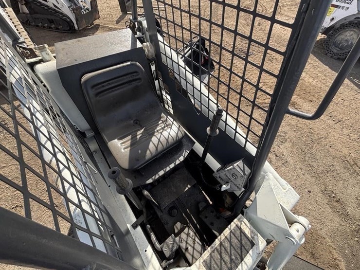 bobcat-343-image-16
