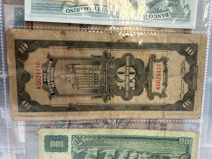 #40307-•-foreign-currency-bank-notes-image-27