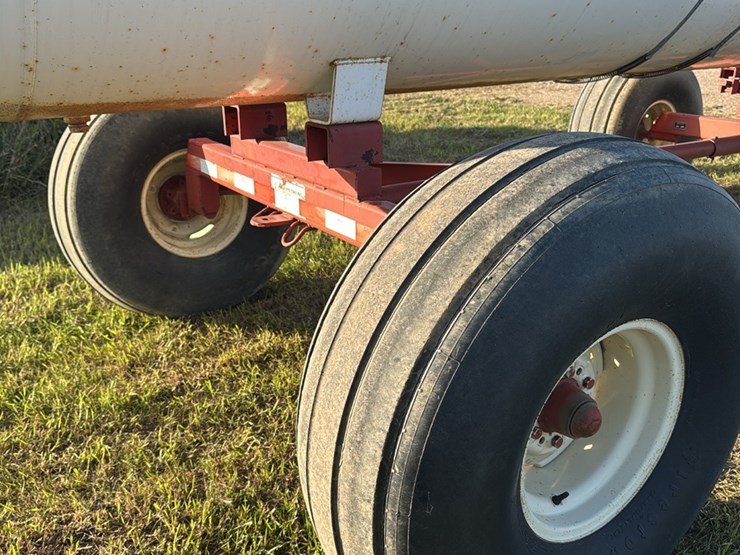 11-20-1450-gallon-nh3-tank,-16.5l---16.1-tires-image-12