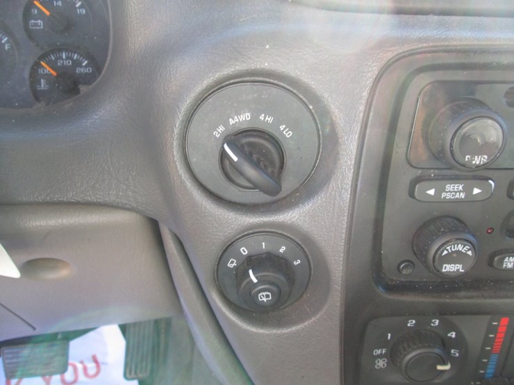 2003-chevrolet-trailblazer-image-28