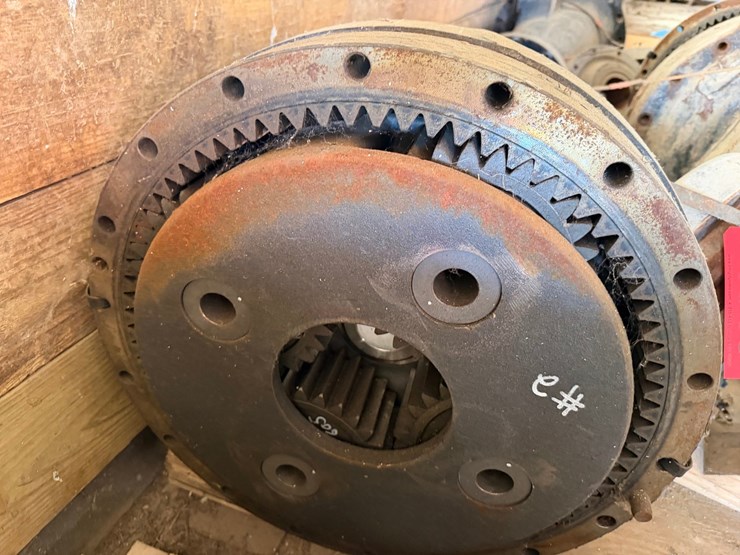 #1610-•-new-holland-t9.450-planetary-final-drive-assemblies-450/460-series-axle-applications-image-8