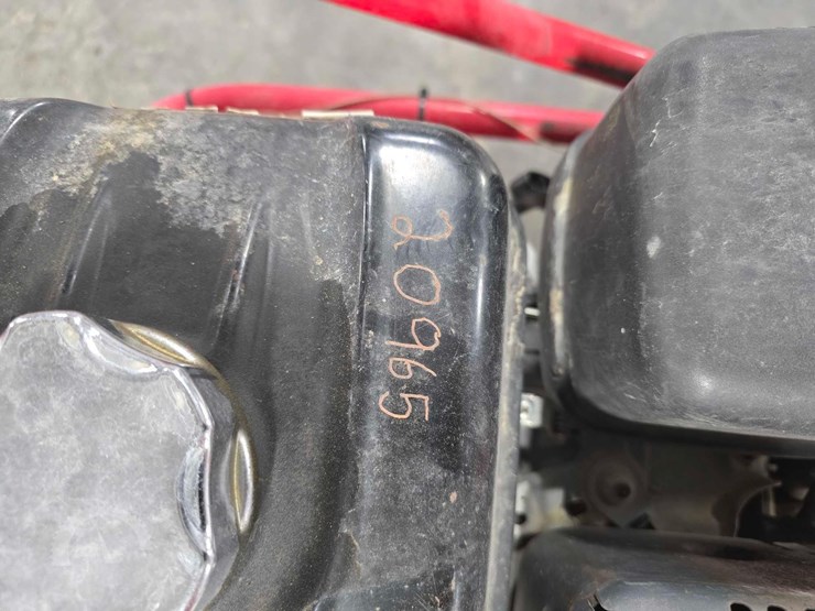 2018-honda-gx390-image-15