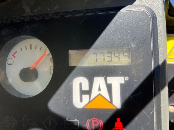 2013-caterpillar-289c2-image-21