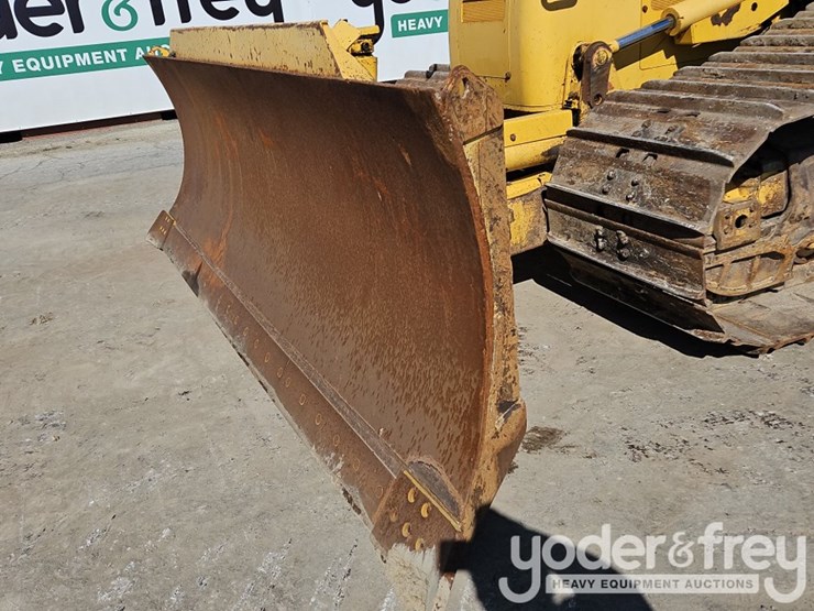 2015-komatsu-d61pxi-24-image-29