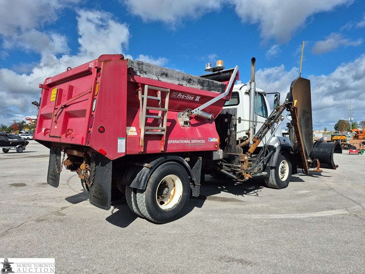 2019-freightliner-108sd-image-5