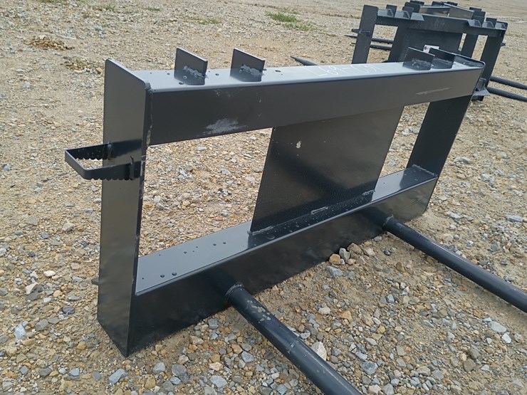 #l69-031-•-jct-bale-spear-skid-steer-attachment-image-6