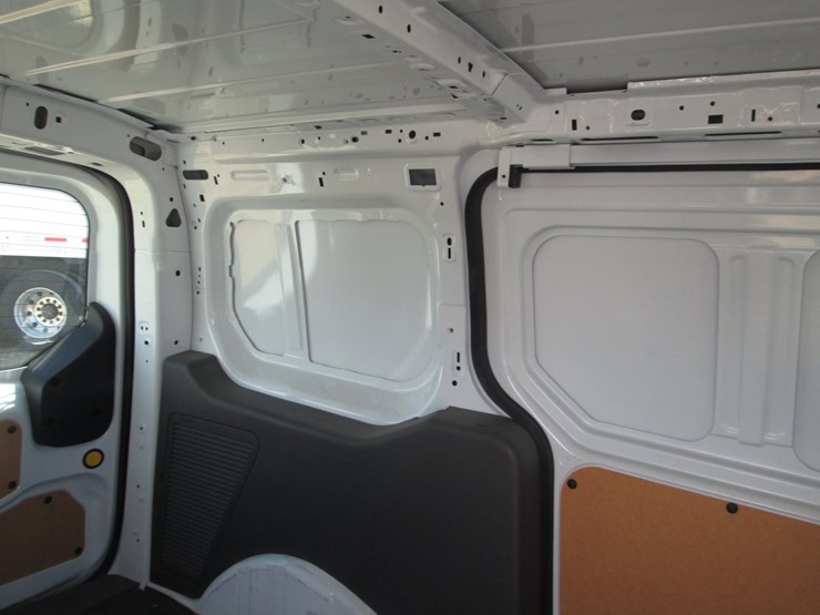 2023-ford-transit-connect-image-8
