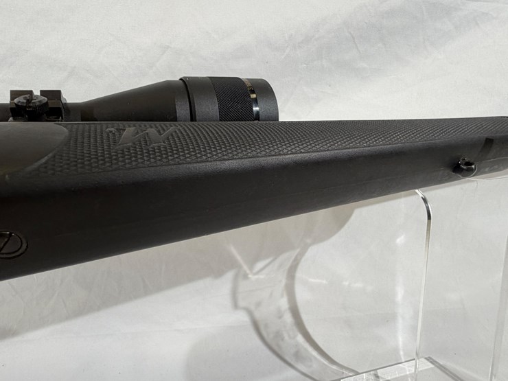 #31-•-winchester-model-70-rifle-image-51