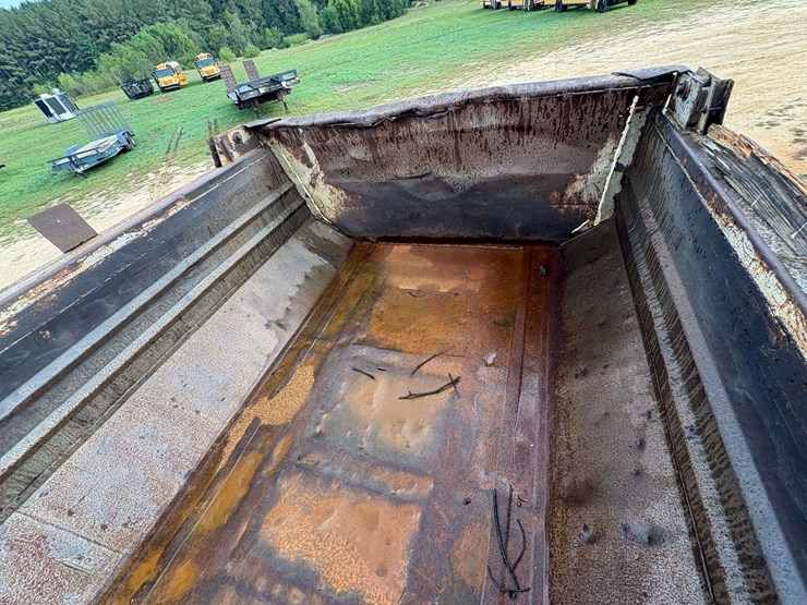 2007-axle-dump-trailer-image-18