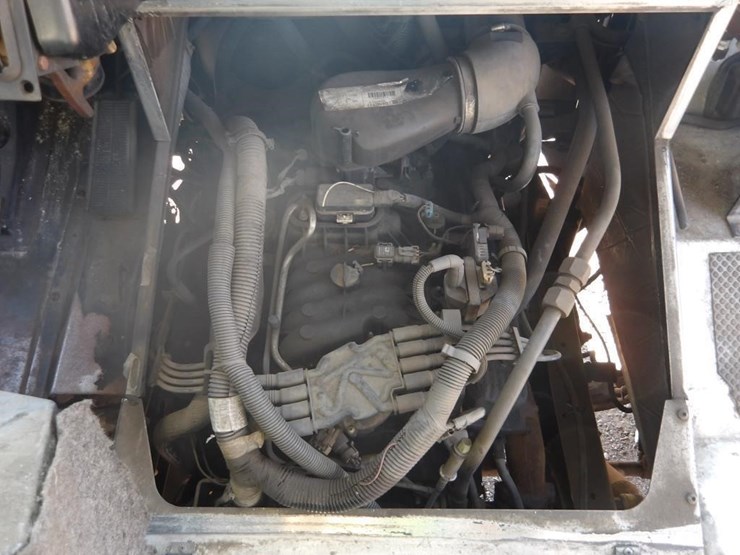 2002-workhorse-p42-image-9