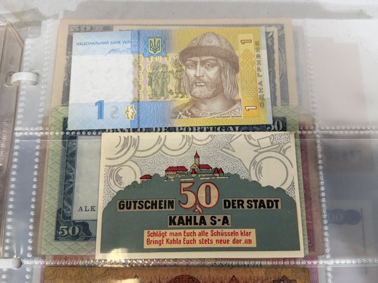 #40307-•-foreign-currency-bank-notes-image-45