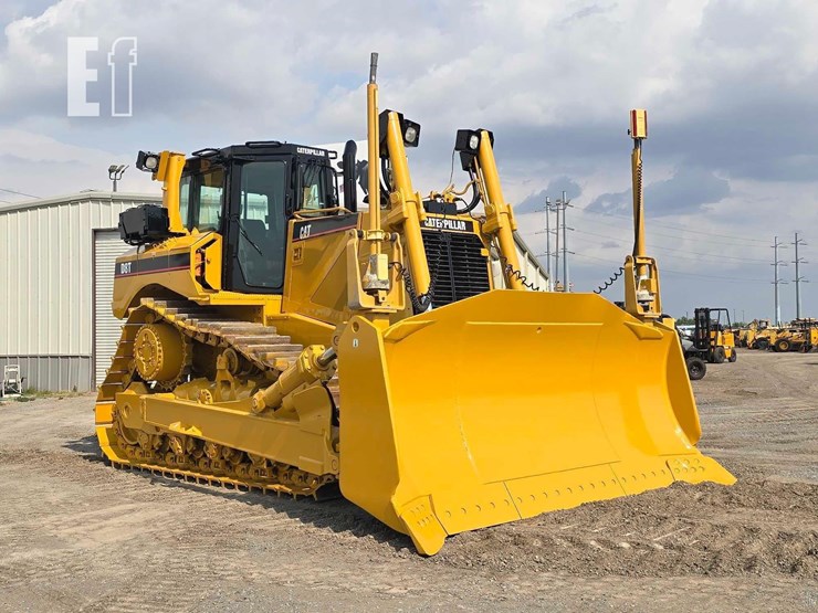 2007-caterpillar-d8t-image-2