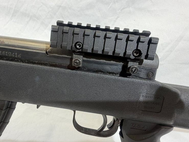 #37-•-sks-semi-automatic-rifle-image-19
