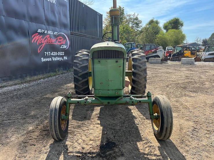 john-deere-3010-image-12