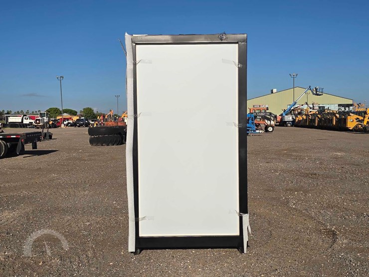 mobile-toilet-image-5
